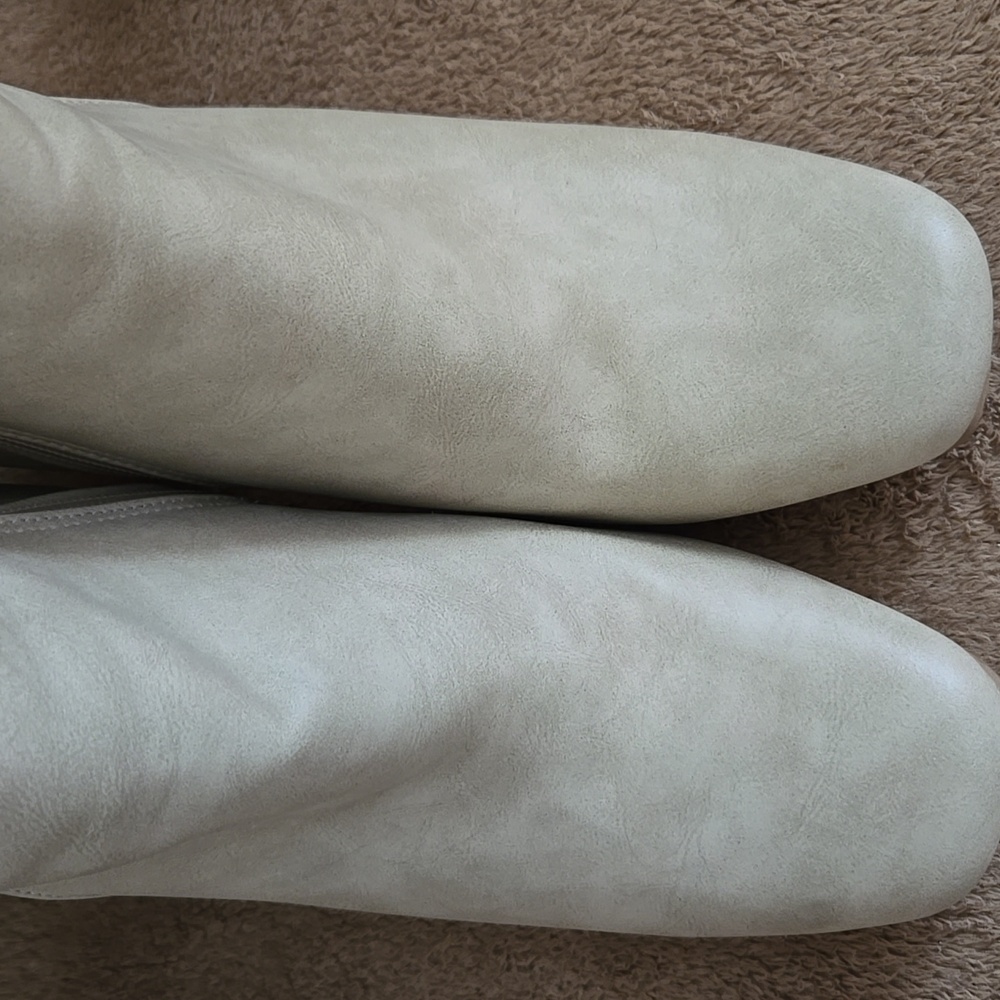StreetWear Society | Cream Beige Heeled Boots - Picture 9 of 10